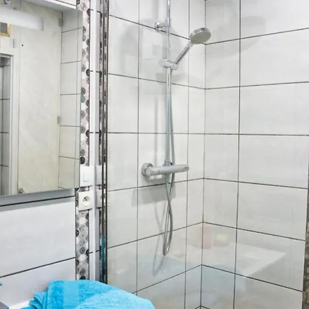 Apartment Lovely 51 M With Harbour View Saint-Cyprien (Pyrenees-Orientales)